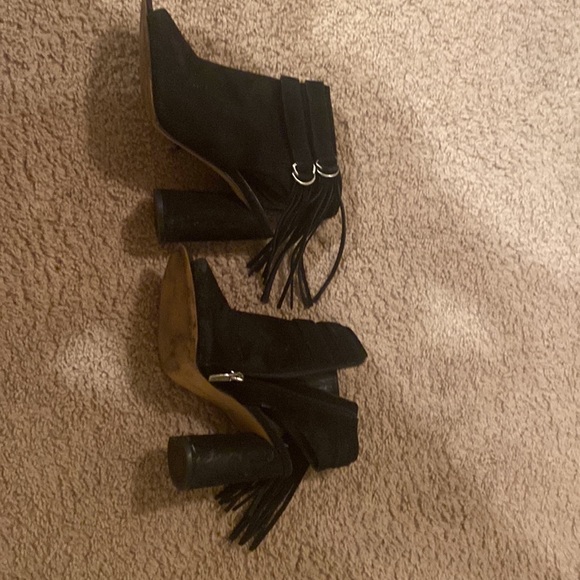 Heels - Picture 2 of 2
